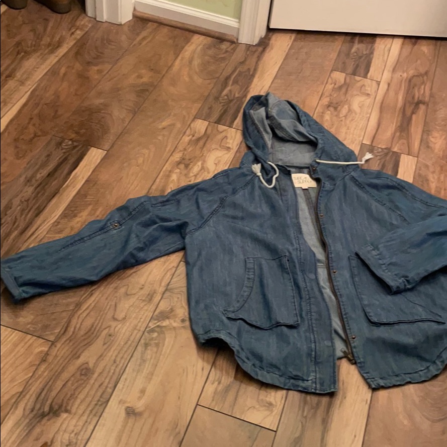 Lightweight Chambray Jacket